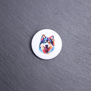 Alaskan Malamute Watercolor Button. These buttons are made with photo paper, metal round, and metal backing. These buttons are vibrant and fun to use on bags or vests.