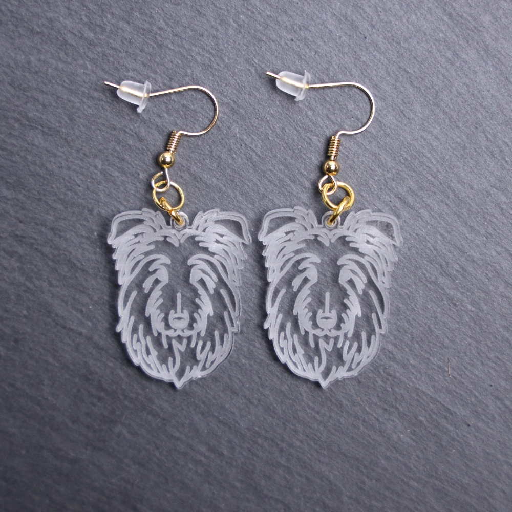 Bearded Collie Earrings. These earrings are made with engraved acrylic. Comes with gold hooks that is nickel free. Adorable dangle earrings for dog lovers.