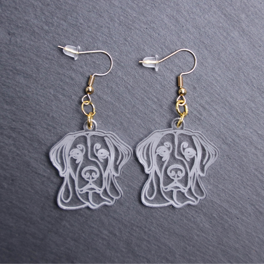 Chesapeake Bay Retriever Earrings. These earrings are made with engraved acrylic. Comes with gold hooks that is nickel free. Adorable dangle earrings for dog lovers.