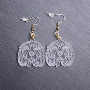Cocker Spaniel Earrings. These earrings are made with engraved acrylic. Comes with gold hooks that is nickel free. Adorable dangle earrings for dog lovers.