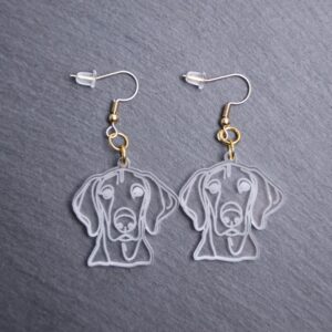 Hanoverian Scenthound Earrings. These earrings are made with engraved acrylic. Comes with gold hooks that is nickel free. Adorable dangle earrings for dog lovers.