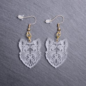 Scottish Terrier Earrings. These earrings are made with engraved acrylic. Comes with gold hooks that is nickel free. Adorable dangle earrings for dog lovers.